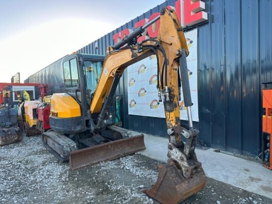 2016 Bobcat E35 Mini Excavator