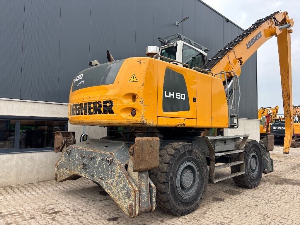 2015 Liebherr LH40 Material Handler