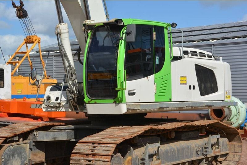 2015 Liebherr R946LC-V Crawler Excavator