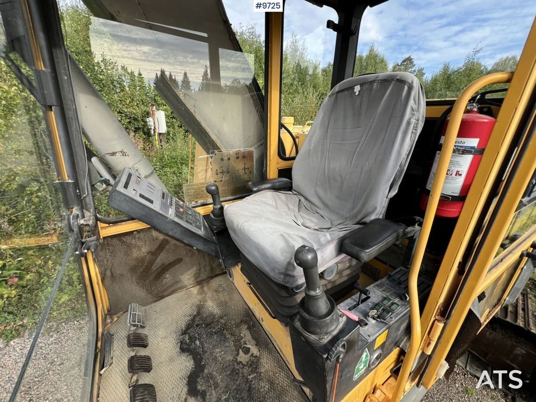 1992 Åkerman H7C Crawler Excavator