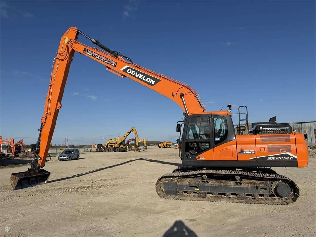 2024 Develon DX225 LC-7 Crawler Excavator