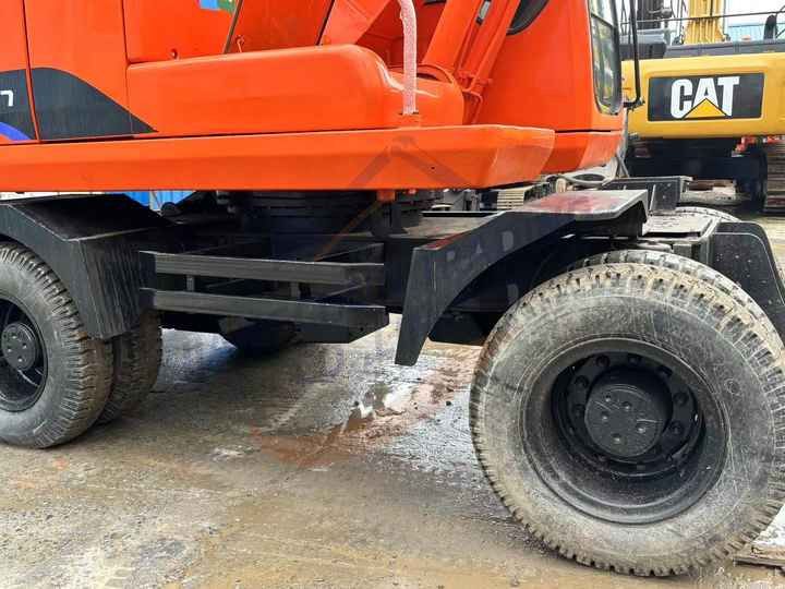 2022 Doosan DH150 Crawler Excavator