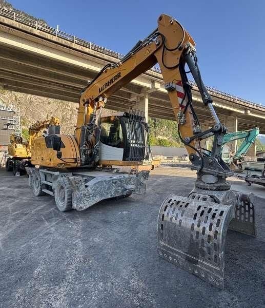 2019 Liebherr LH22 Material Handler