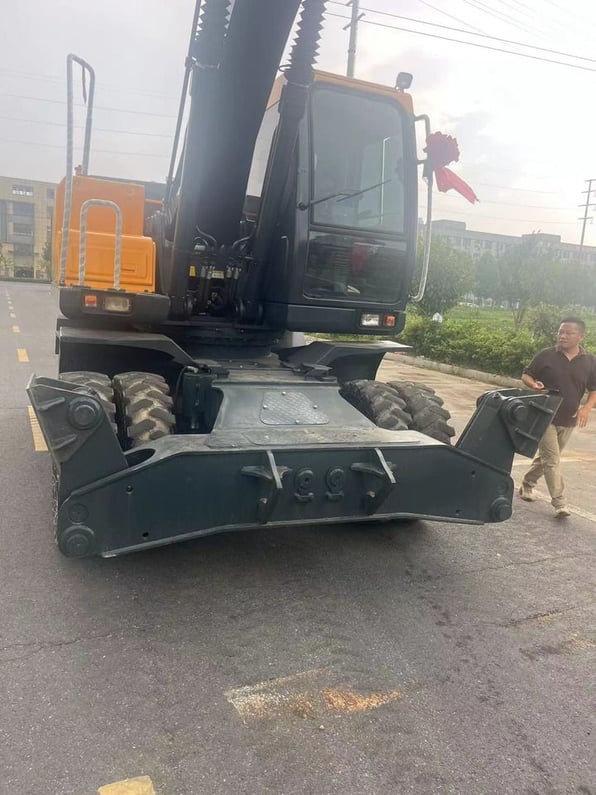 2023 Hyundai R210W Wheel Excavator