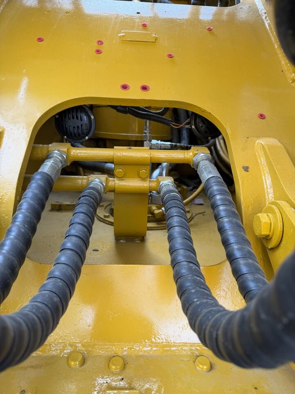 2025 Caterpillar 320D Crawler Excavator