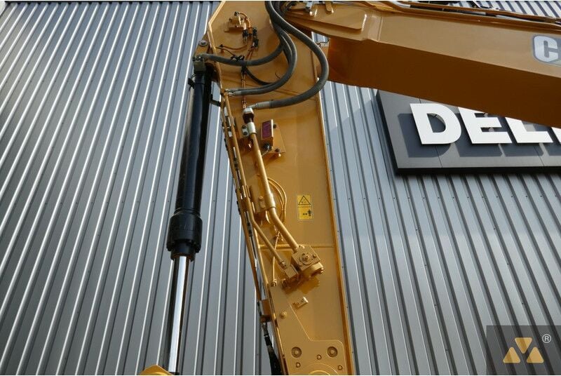 2020 Caterpillar 320-07C Crawler Excavator