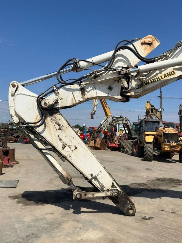2008 New Holland MH-PLUS Wheel Excavator