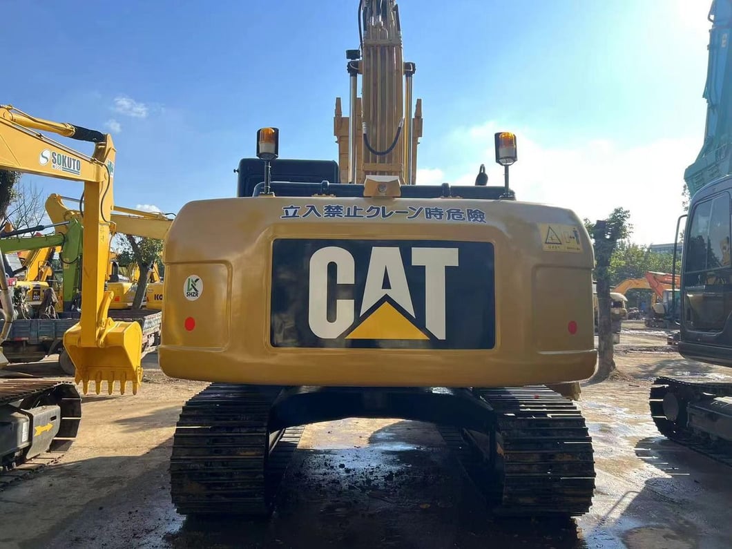 2022 Caterpillar 320D2 Crawler Excavator