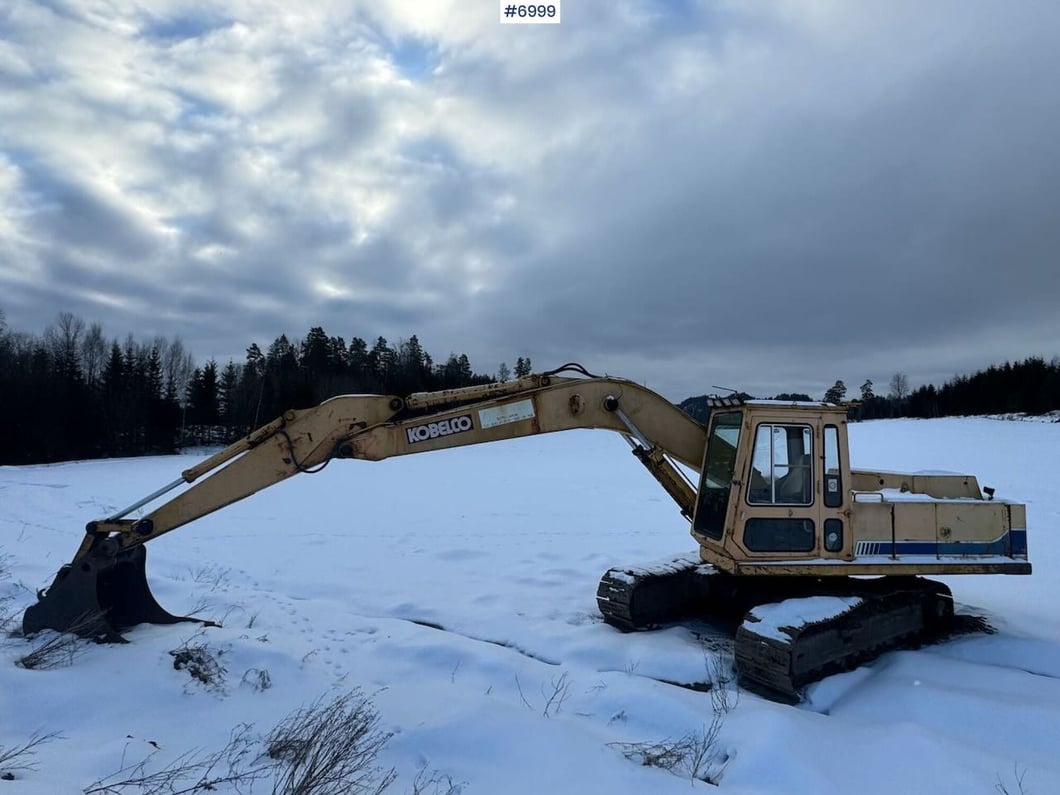 1984 Kobelco K907C Crawler Excavator