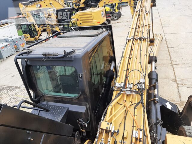 2022 Caterpillar MH3040-07A Material Handler