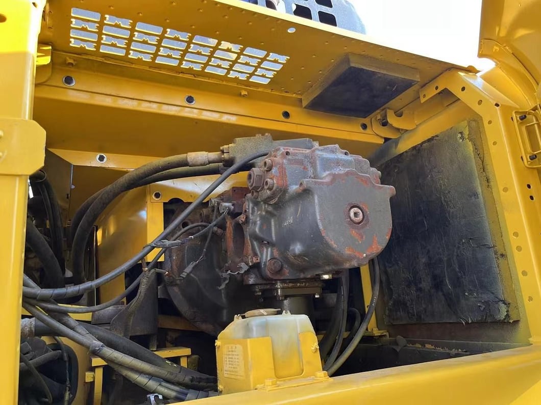 2019 Komatsu PC400-8 Crawler Excavator