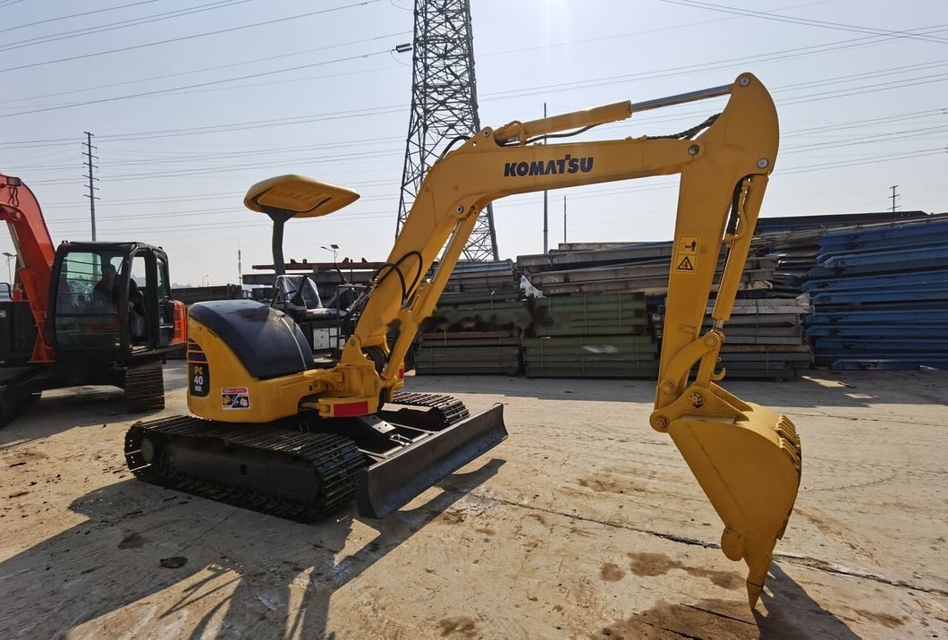 2022 Komatsu PC40MR Mini Excavator