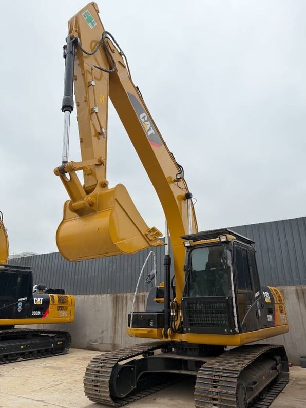 2025 Caterpillar 320D Crawler Excavator