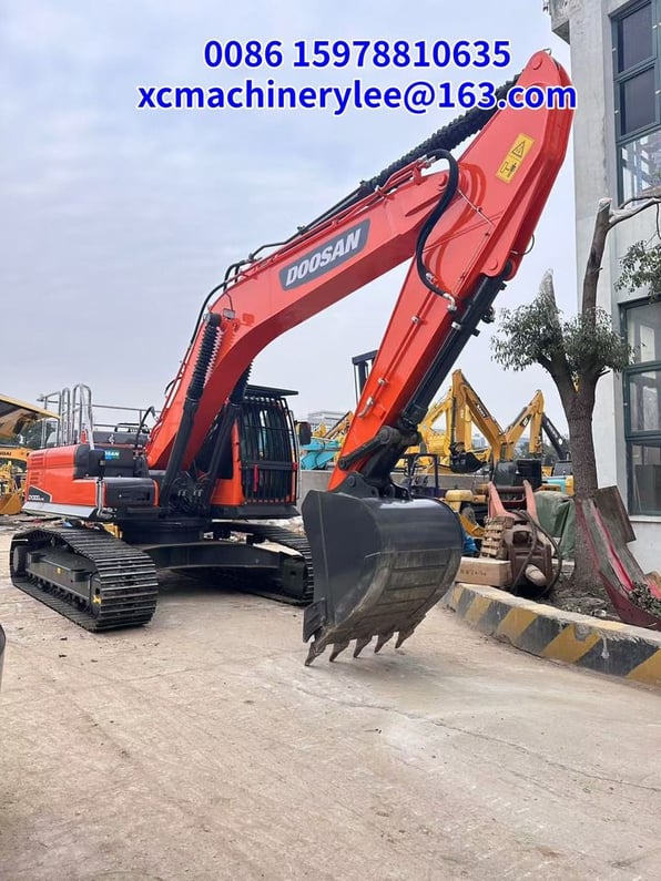 2023 Doosan DX300 Raupenbagger