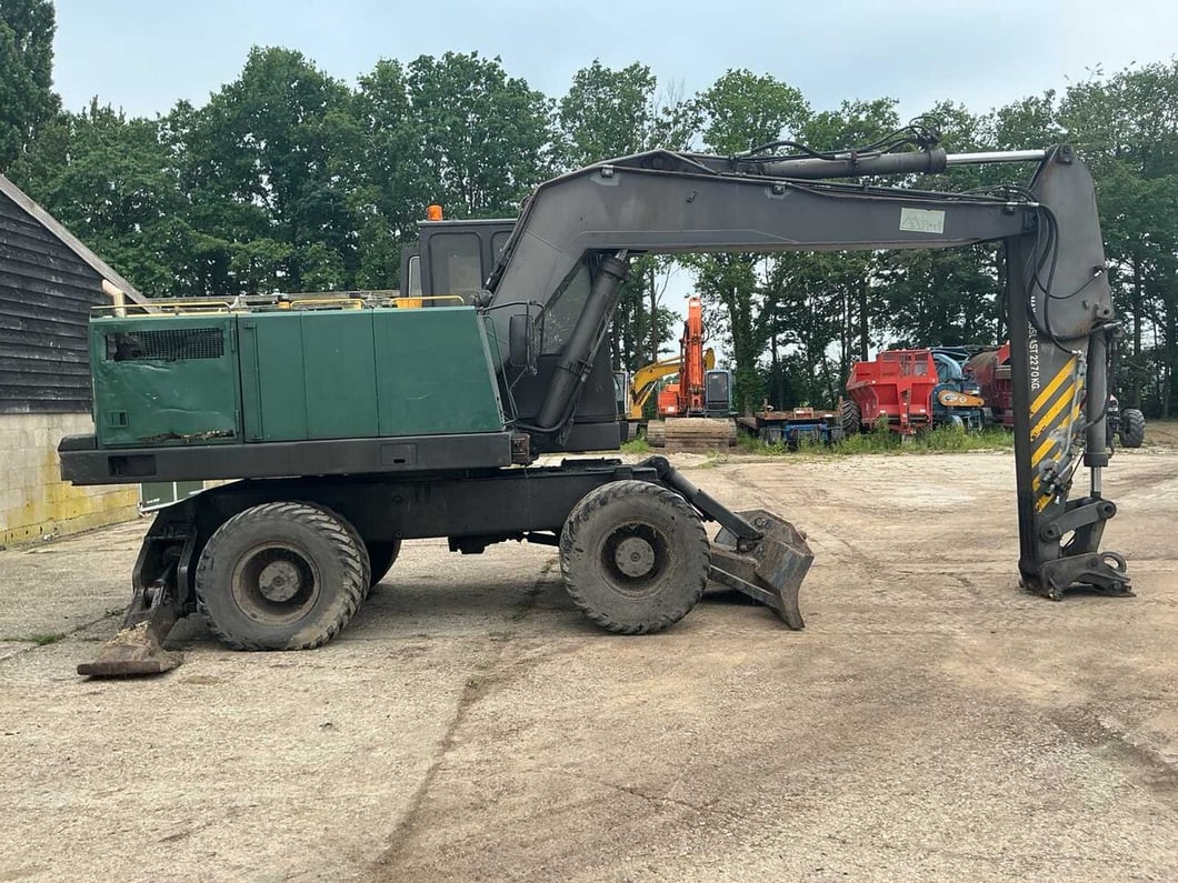 1998 Volvo EW200 Wheel Excavator