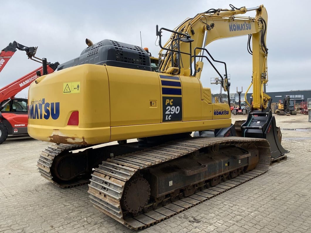 2017 Komatsu PC290LC-11 Crawler Excavator