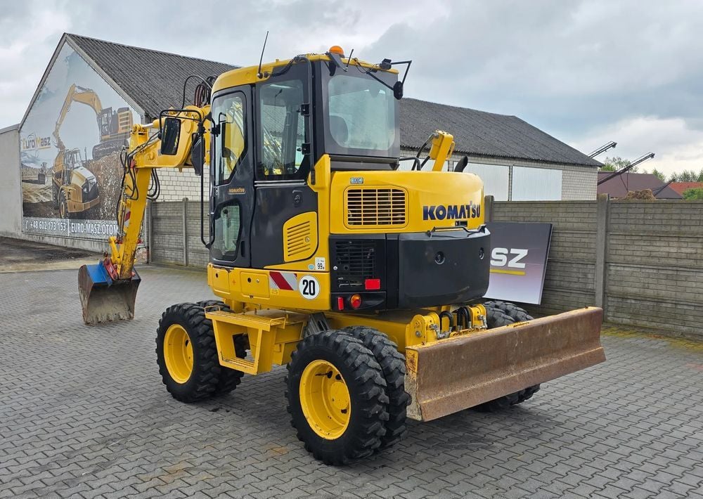 2017 Komatsu PW98MR-8 Wheel Excavator
