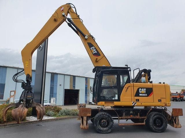 2018 Caterpillar MH3024 Material Handler