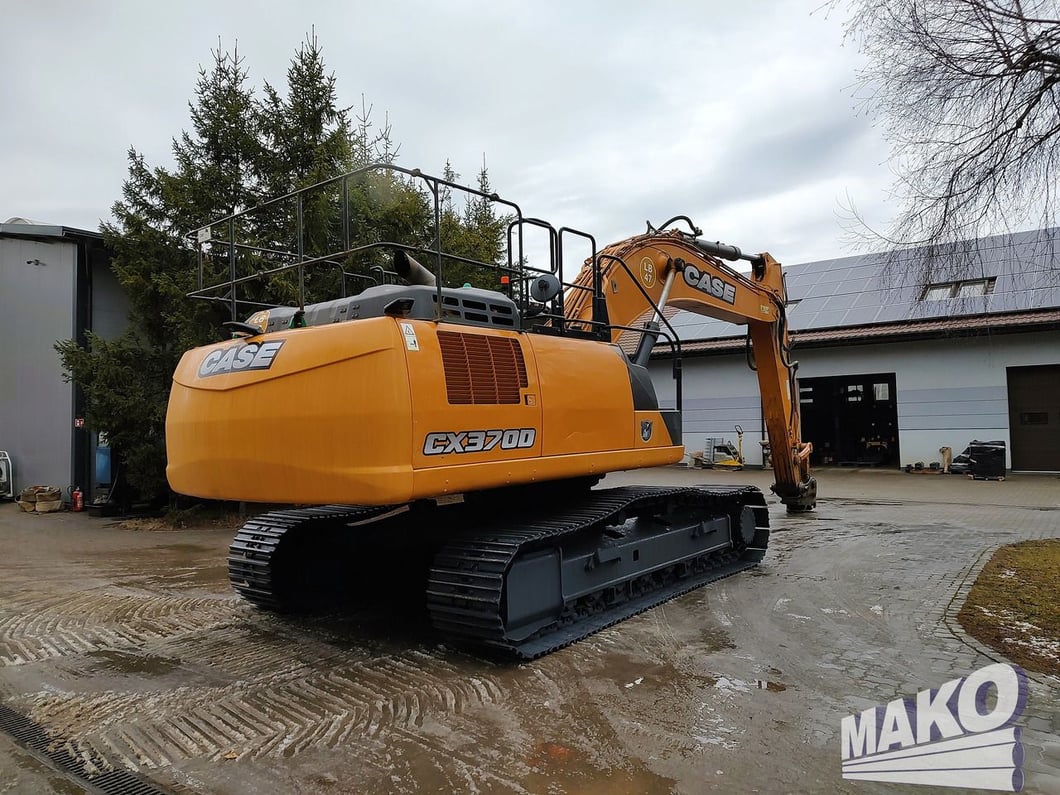 2016 CASE CX370D Crawler Excavator