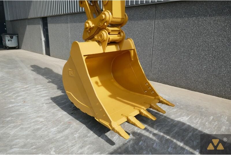 2020 Caterpillar 320-07C Crawler Excavator