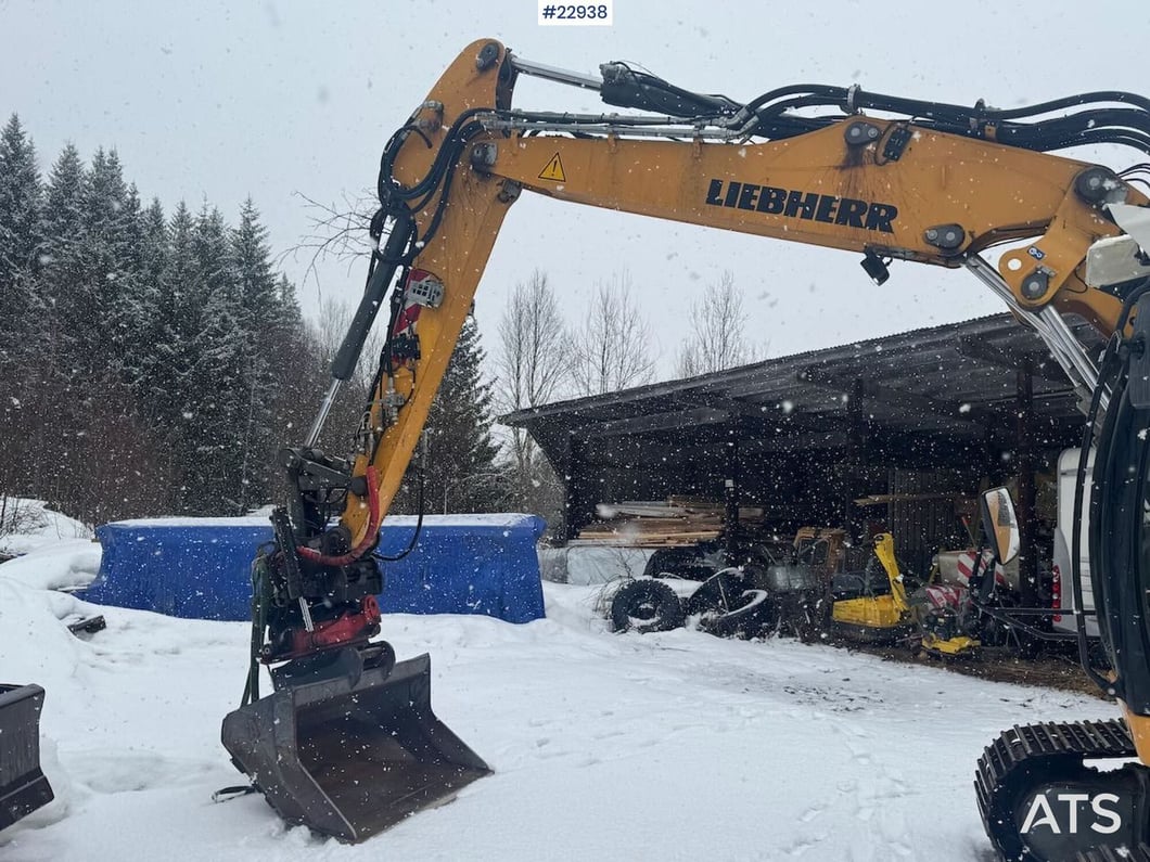 2018 Liebherr R914COMPACT Crawler Excavator