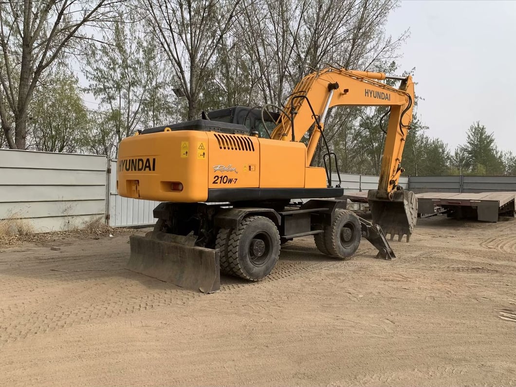 2018 Hyundai R210W-7 Wheel Excavator