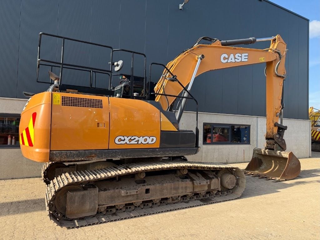2019 CASE CX210D Crawler Excavator