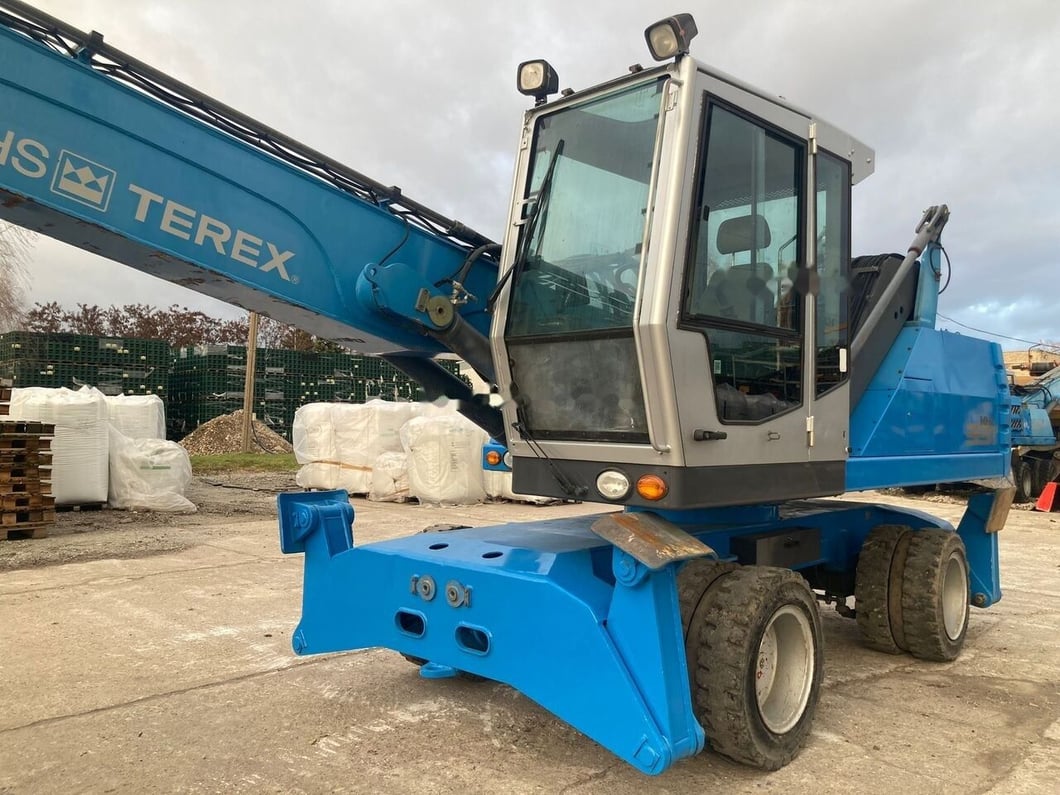 2008 Fuchs MHL331D Material Handler