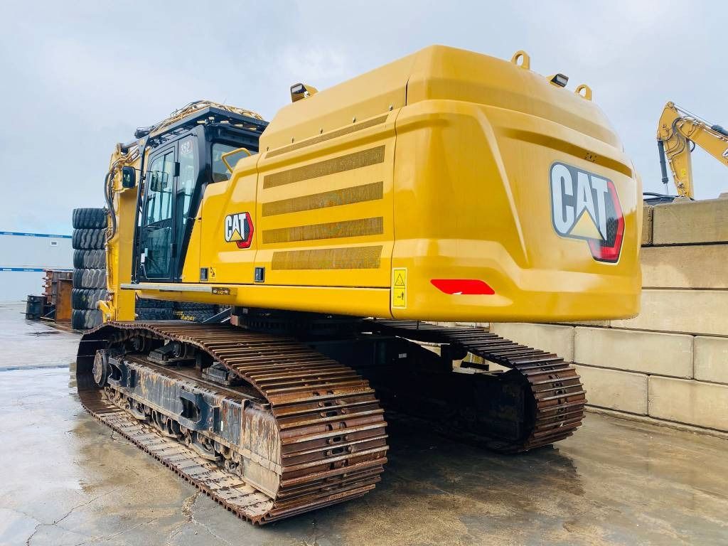 2023 Caterpillar 352 Crawler Excavator