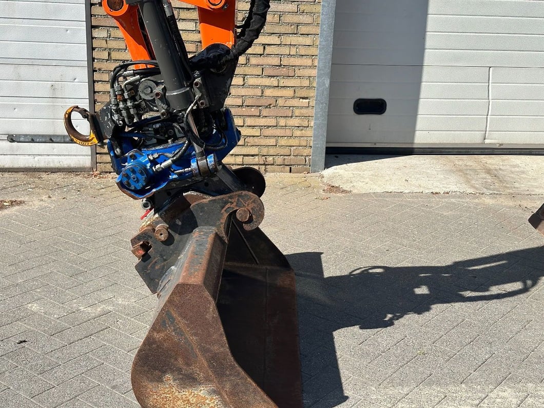 2015 Hitachi ZX65USB-5A Mini Excavator