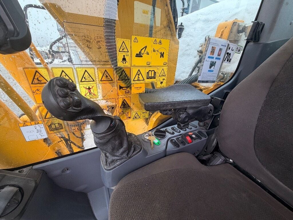 2023 Komatsu PC290LC-11 Crawler Excavator