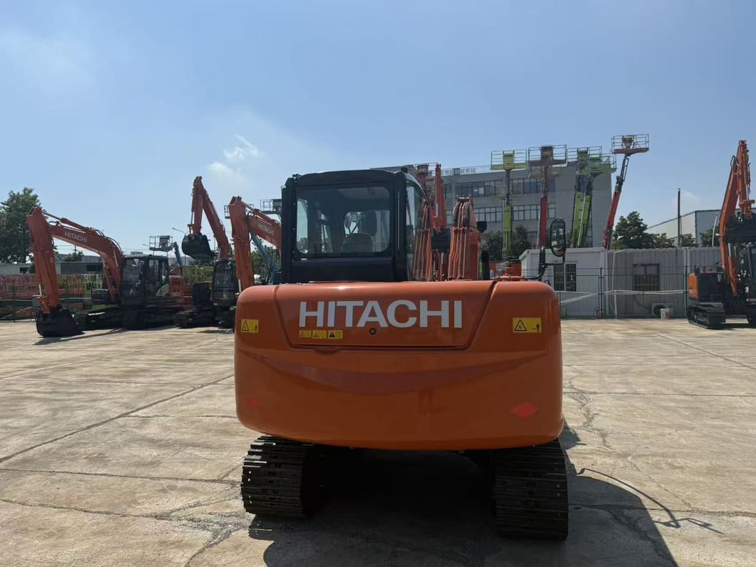 2025 Hitachi ZX60