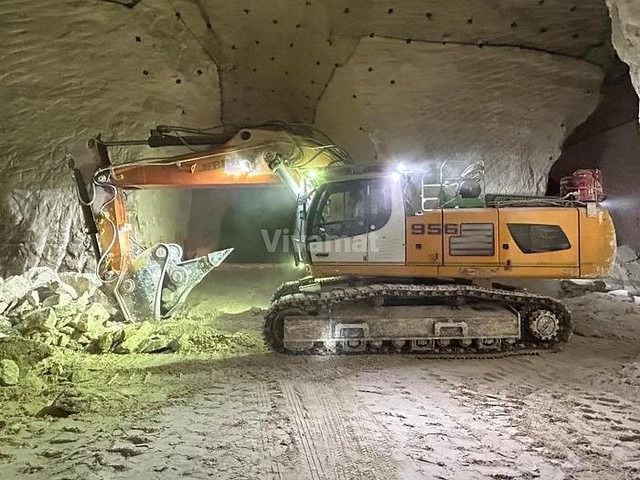 2018 Liebherr R956 HD Crawler Excavator