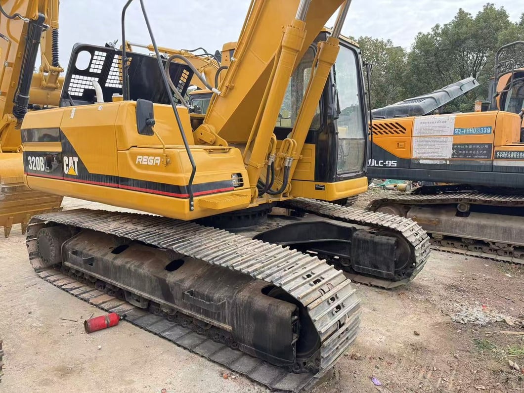 2015 Caterpillar 320B Crawler Excavator