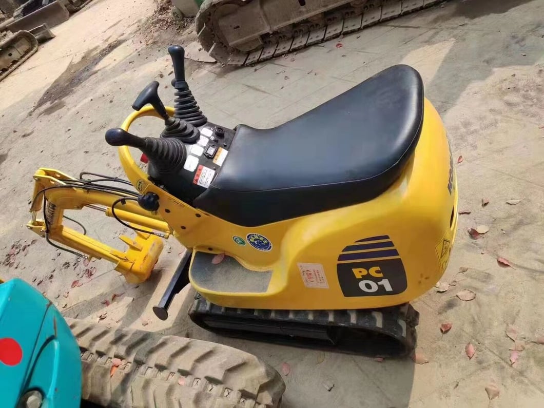 2023 Komatsu PC01 Mini Excavator