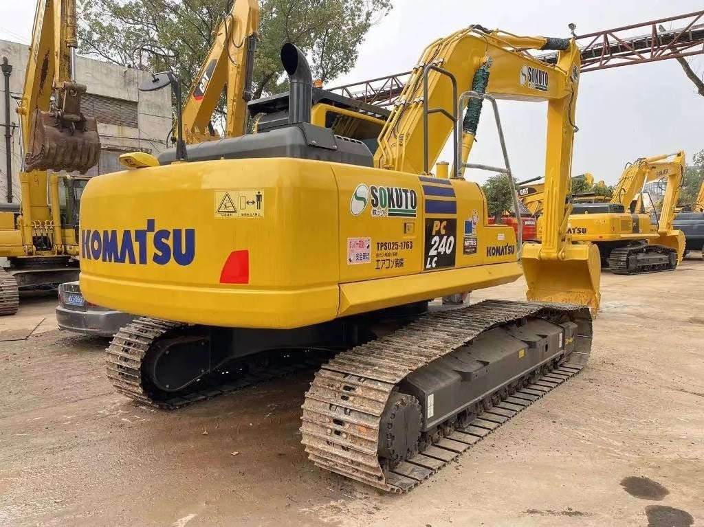 2023 Komatsu PC240-8 Crawler Excavator