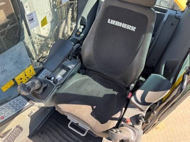 2016 Liebherr A910 COMPACT Wheel Excavator