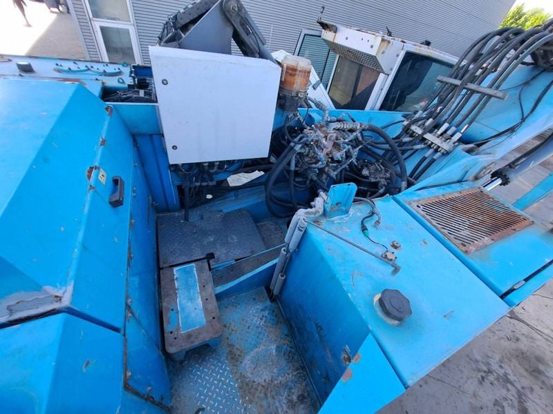 2011 Fuchs MHL360 D Material Handler