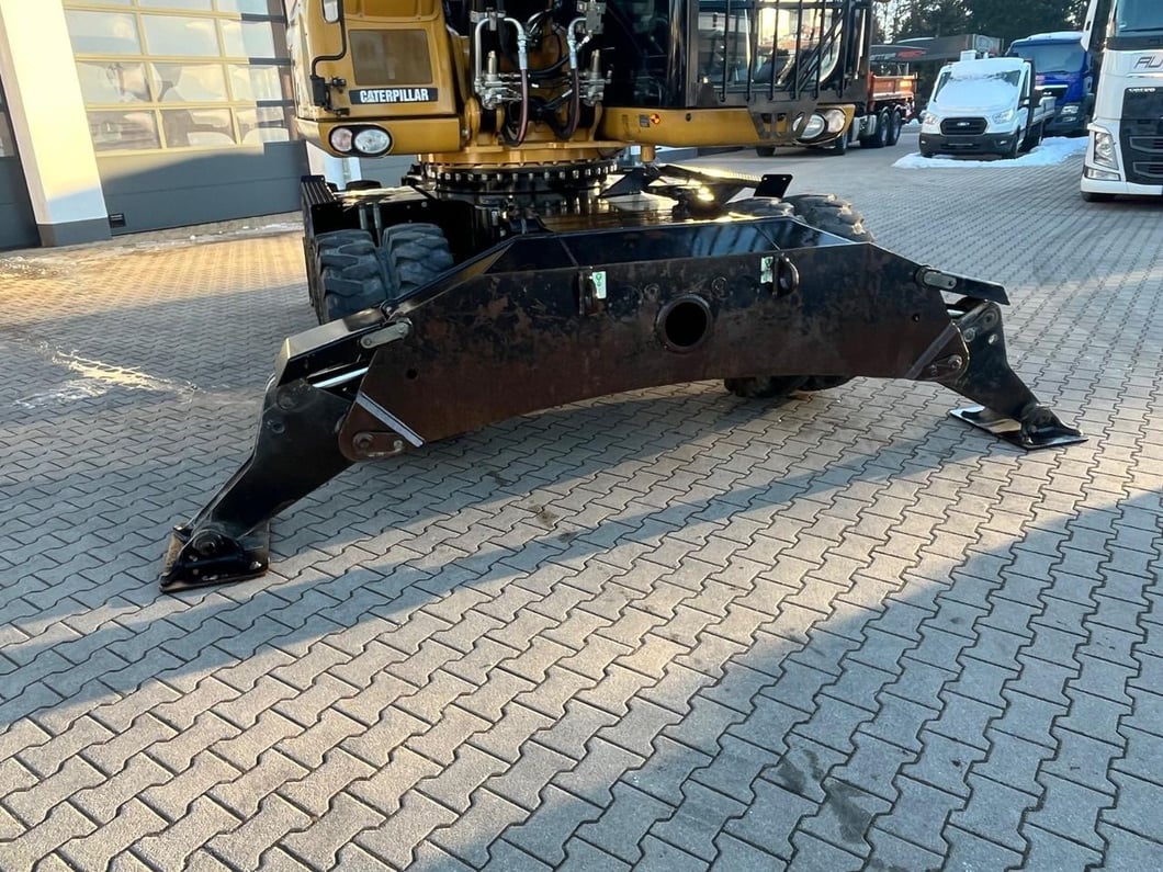 2013 Caterpillar M318D Wheel Excavator