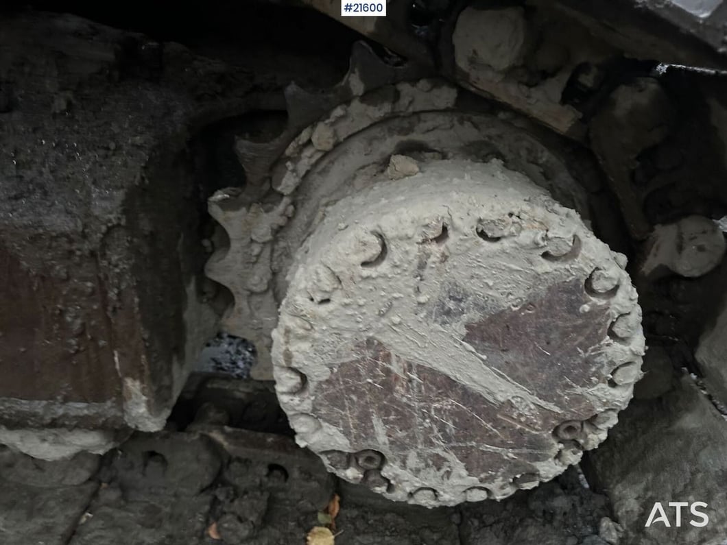 2000 Komatsu PC240LC Crawler Excavator