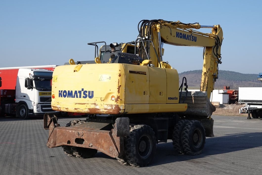2017 Komatsu PW180-10 Wheel Excavator