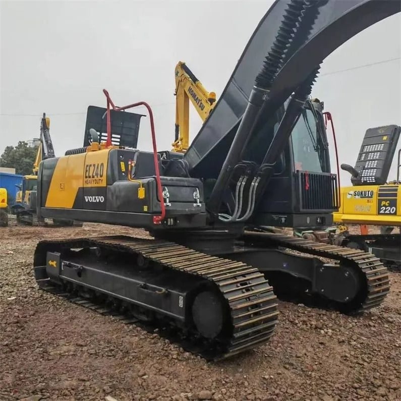 Volvo EC240 Crawler Excavator
