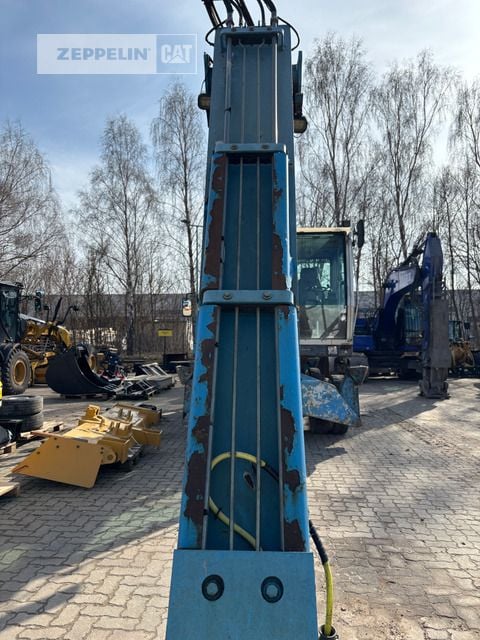 2007 Fuchs MHL320 Material Handler
