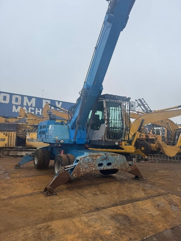 2011 Fuchs MHL335 Material Handler