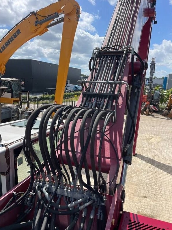 2011 Fuchs MHL380 Material Handler
