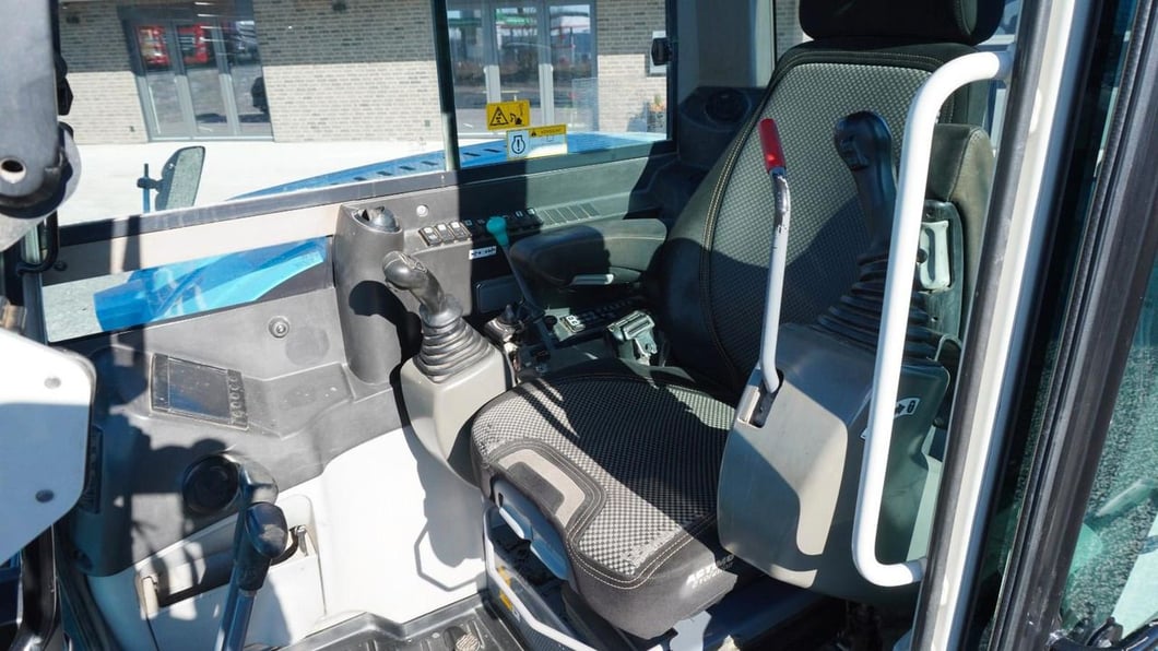 2017 Takeuchi TB290 Mini Excavator