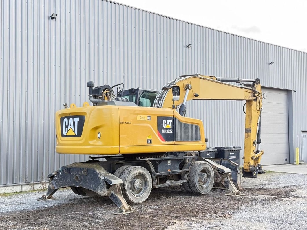 2018 Caterpillar MH3022 Wheel Excavator