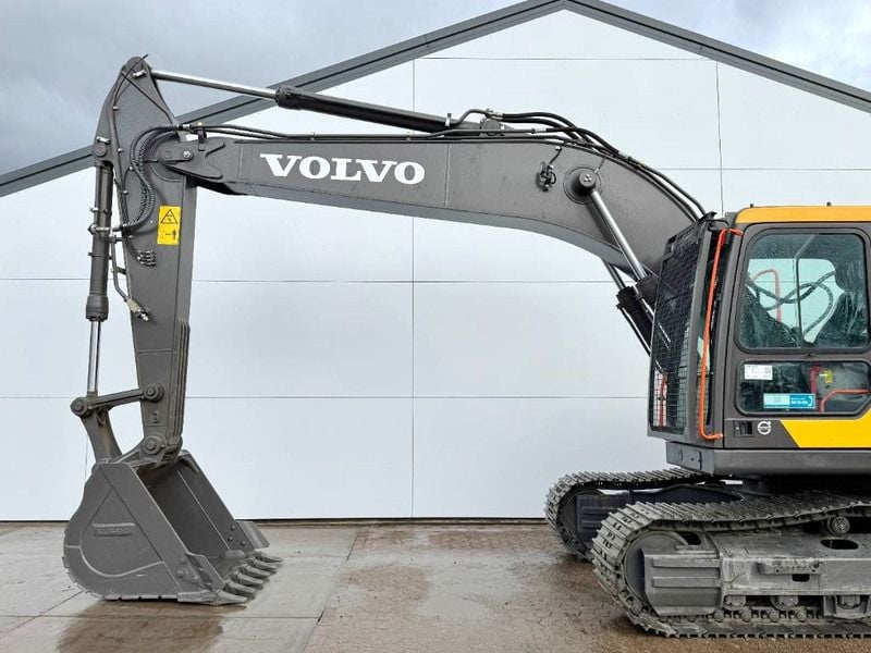2025 Volvo EC220D Crawler Excavator