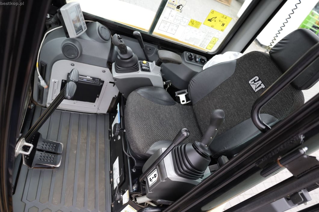 2019 Caterpillar 305.5E2 Mini Excavator