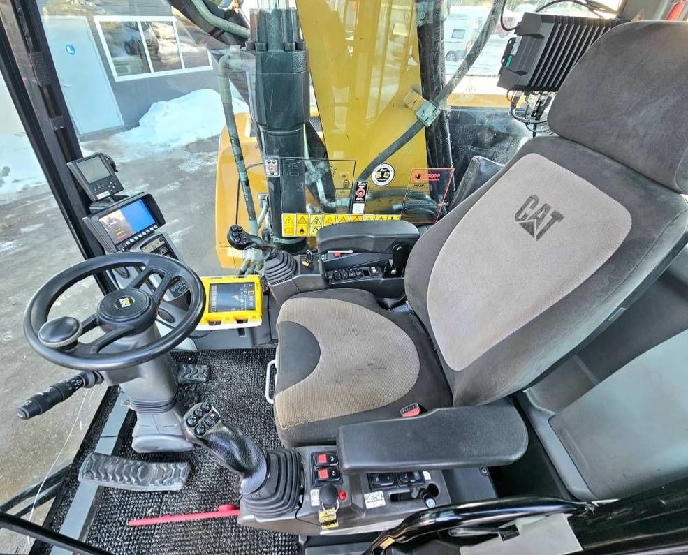 2018 Caterpillar M318F Wheel Excavator
